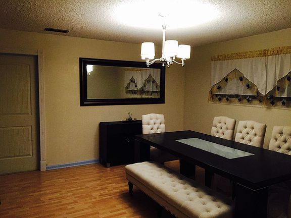 3rd image of 73 Bromley Ct