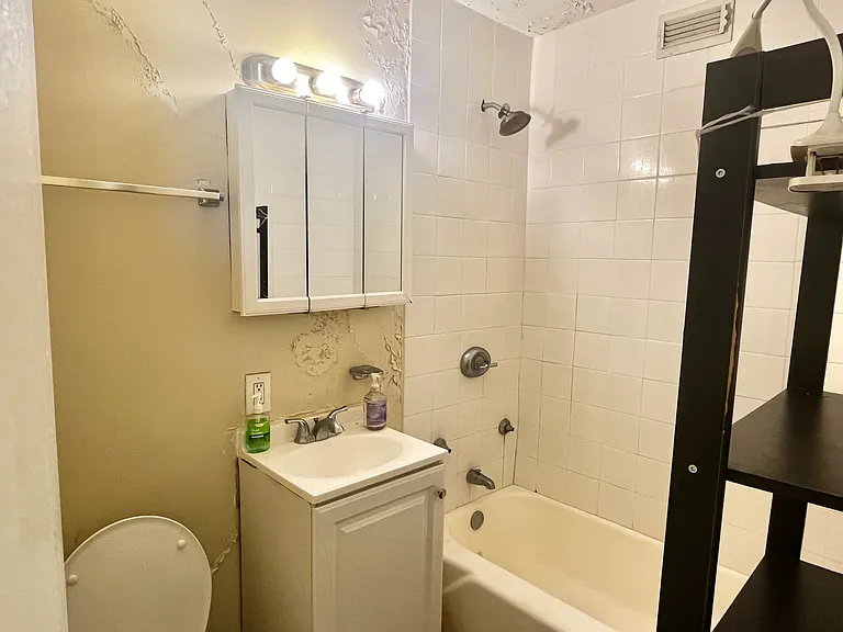 1400 E 55th Pl #412S — Photo 7