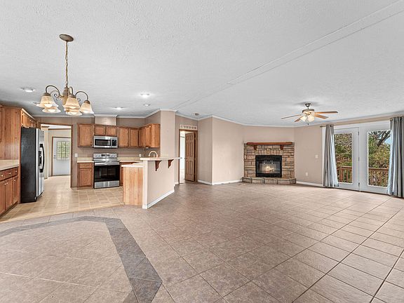 5th image of 388 Cedar Park Road