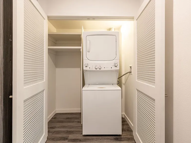 1400 FIG Apartments — Photo 55