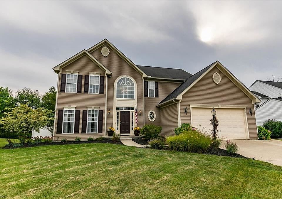 1st image of 704 Rolling Brooke Way