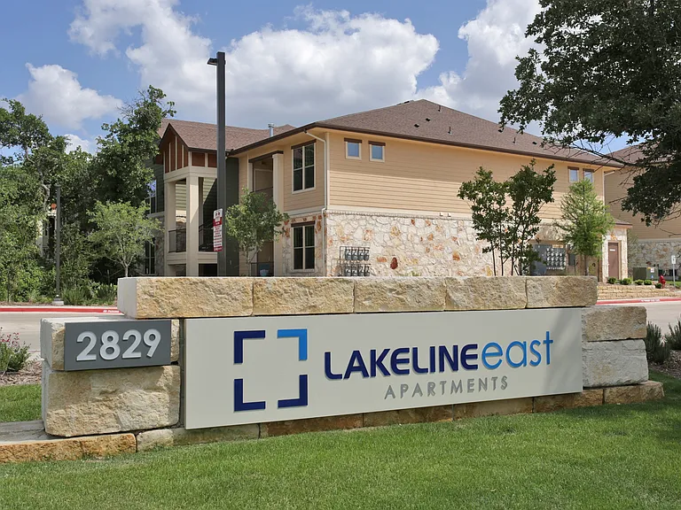 Lakeline East Apartments in Cedar Park, TX