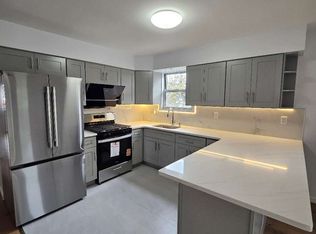 135-39 82nd Ave #3, Jamaica, NY 11435
