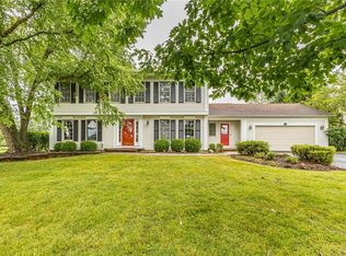9 Wild Berry Ln, Pittsford, NY 14534