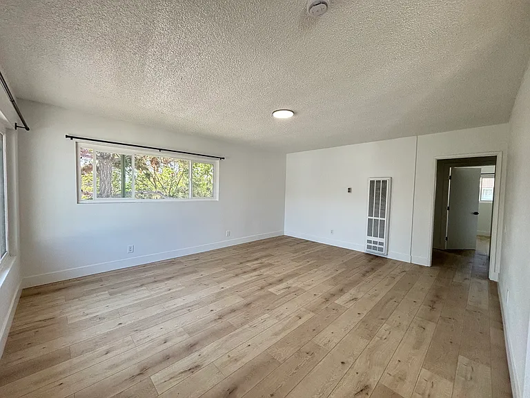 1125 N Onondaga Ave #3 — Photo 10