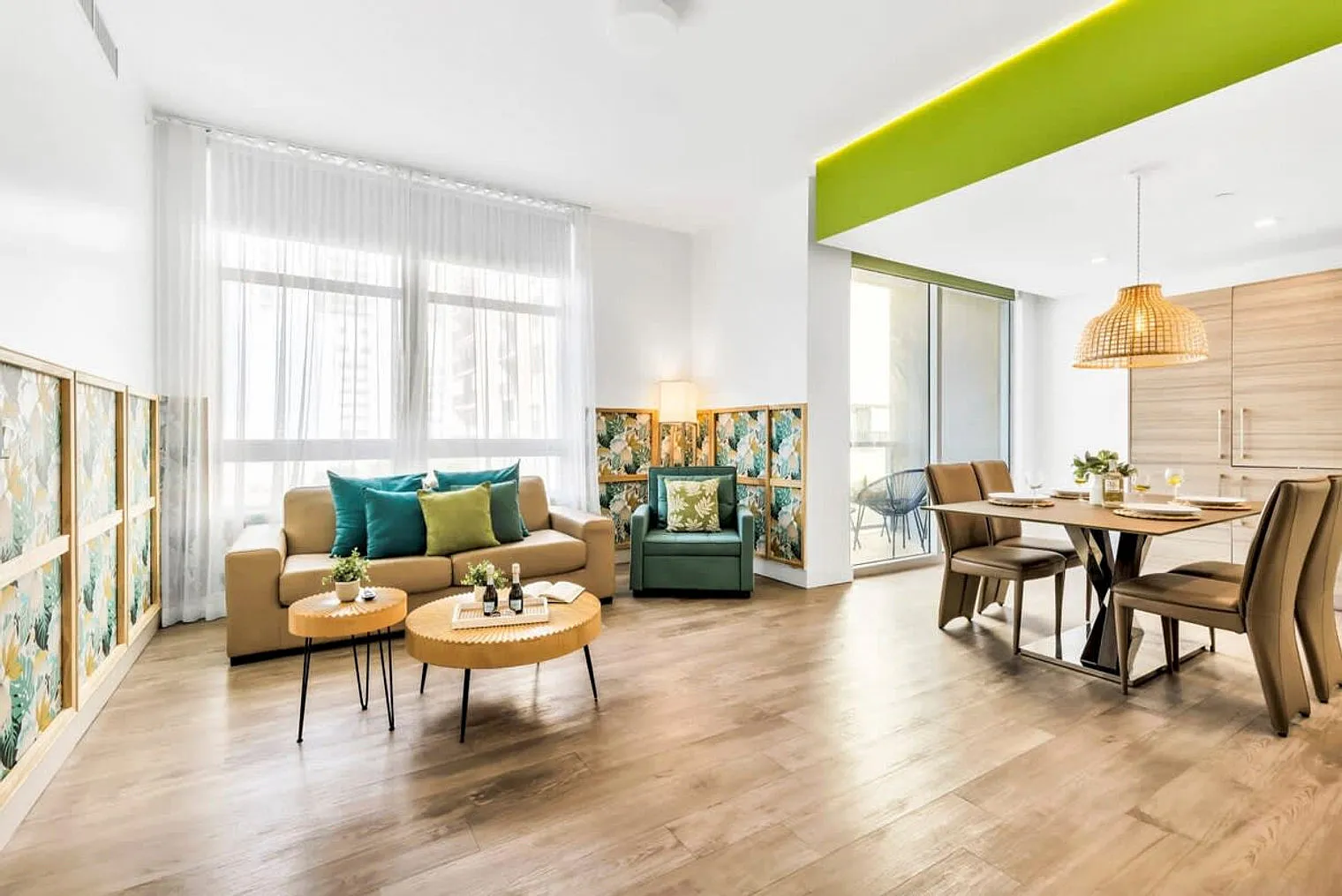 1 bed, 1.0 bath, 742 sqft, $2,604 — Photo 1