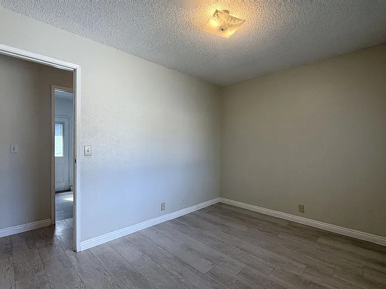 148 Carmody St — Photo 9