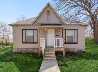 1943 Stewart Ave, Kansas City, KS 66104