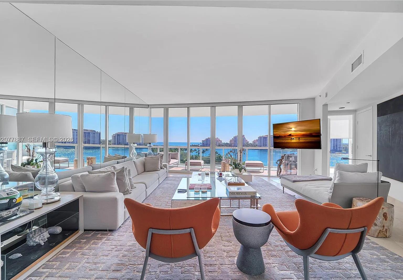 Murano At Portofino Condo — Photo 1