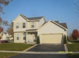 237 Trenton Dr, Romeoville, IL 60446