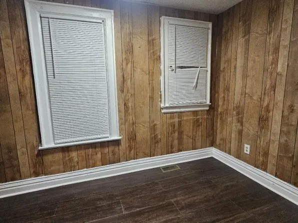 2146 Genesee St #Rl, Buffalo, NY 14211