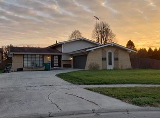 2126 Dartmoor Dr, Joliet, IL 60435