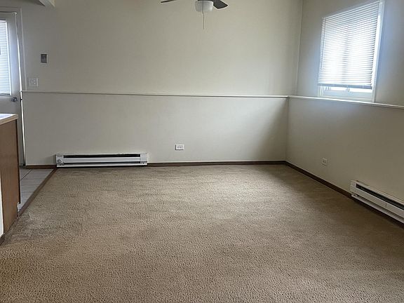 4th image of 565 Drom Ct APT 1B
