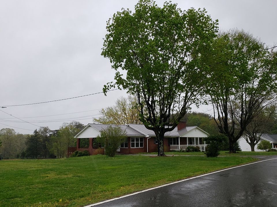2nd image of 1161 Surry Line Rd