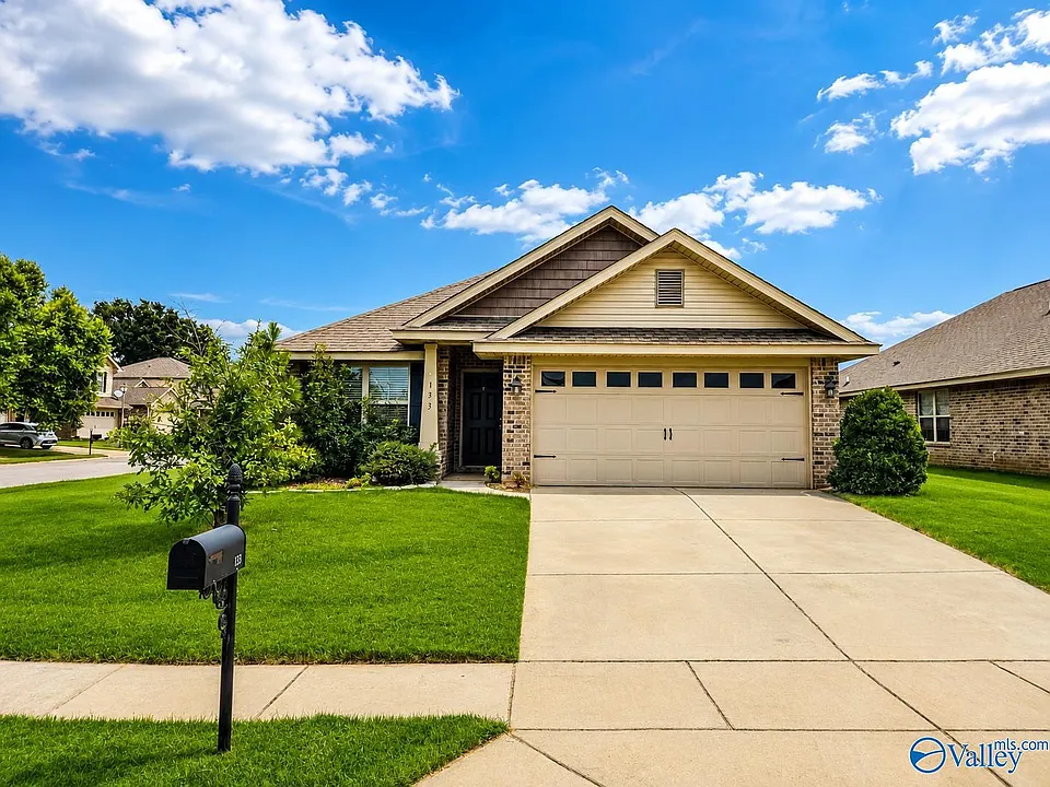 133 Ardsley Dr
