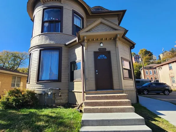 1449 Locust St APT 1, Dubuque, IA 52001