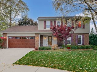 1424 Willard Pl, Downers Grove, IL 60516