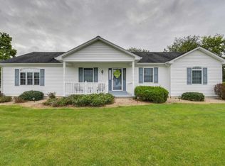 573 Pleasant Grove Rd, Staunton, VA 24401