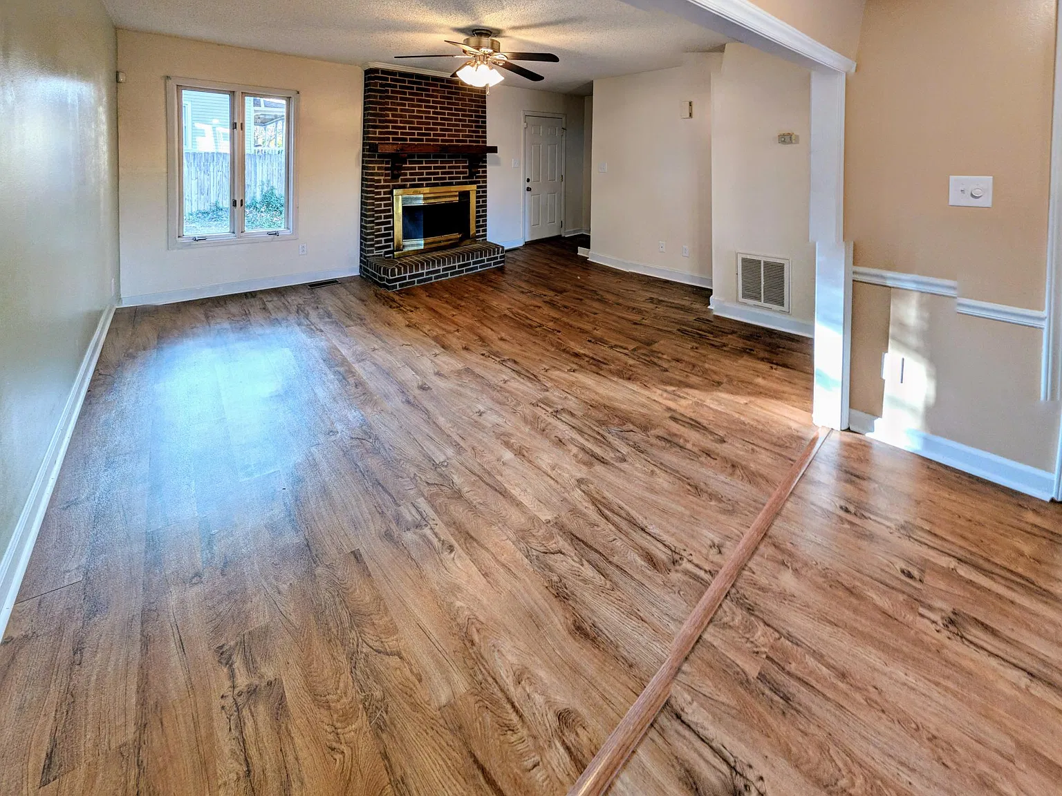 2 bed, 2.5 bath, 1252 sqft, $1,350 — Photo 4