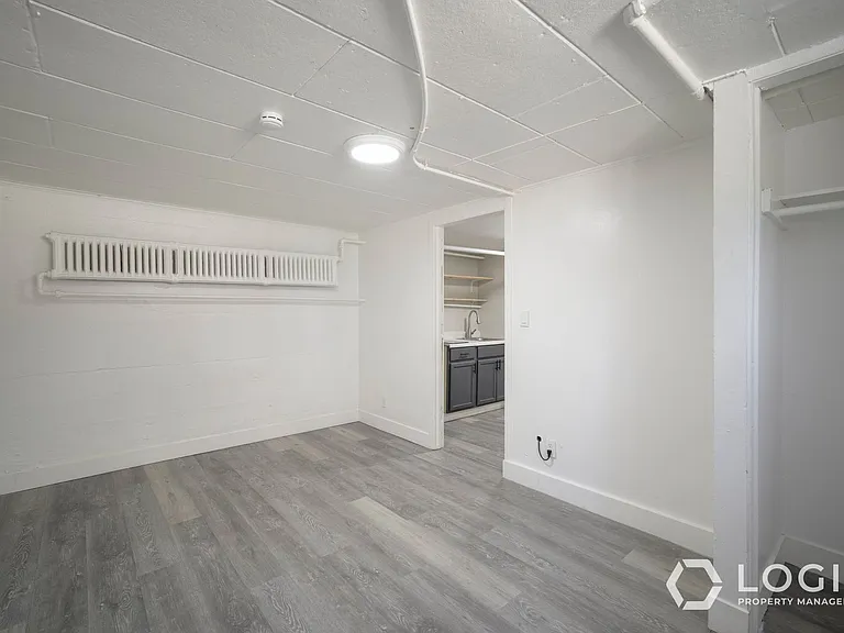 2743 Liberty Ave #B — Photo 12