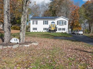 13 Hamilton Rd, Pine Bush, NY 12566