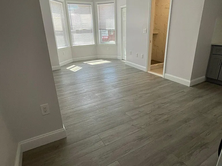3335 Spring Garden St #2 — Photo 4