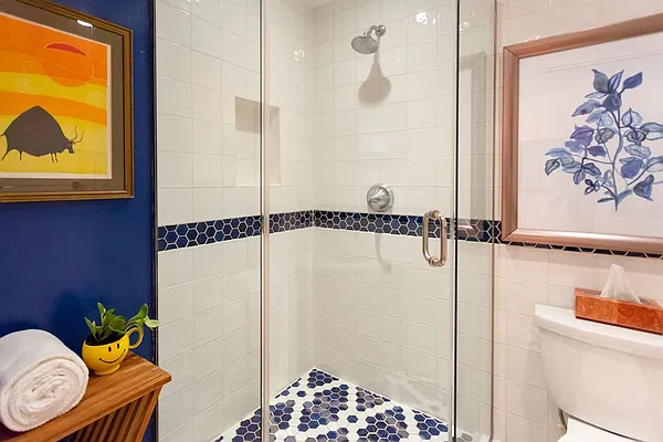 Sold by Dwell Residential Inc | media 15