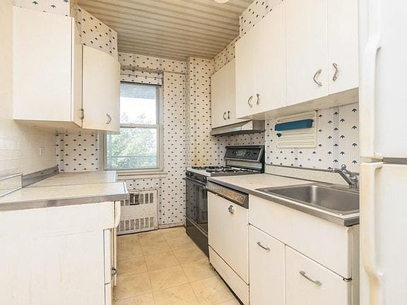5th image of 3135 Johnson Ave APT 12F
