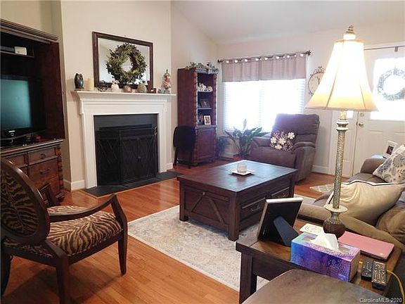5th image of 4145 Oakmont Ln