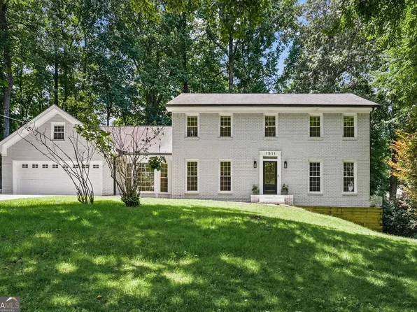 1511 Summerset Dr, Atlanta, GA 30338
