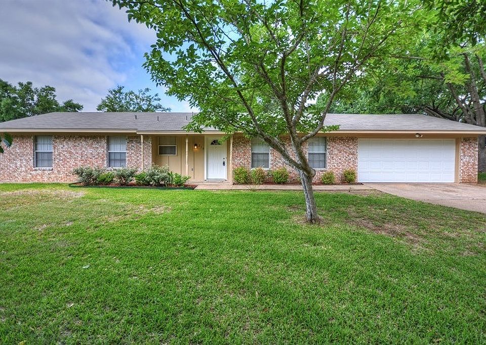 1st image of 219 Southwood Dr #00