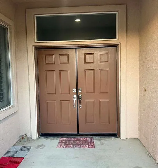 40808 Eastwood Ln — Photo 2