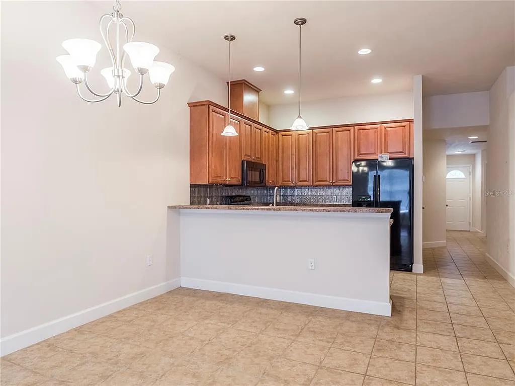 Building Photo - 10727 NW 65th Way