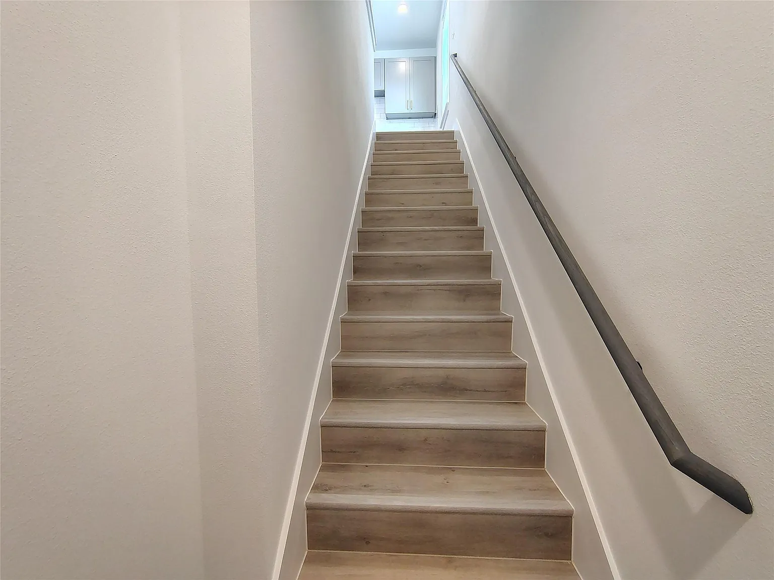 2 bed, 2.5 bath, 1250 sqft, $1,950 — Photo 3