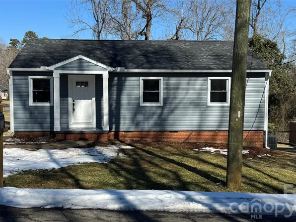 503 Caroline Ave, Lowell, NC 28098