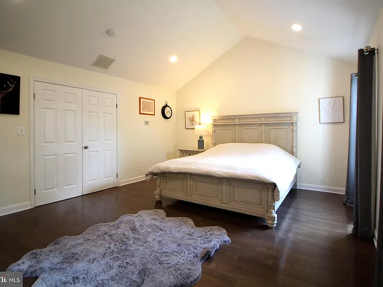 15 Kentsdale Dr — Photo 38