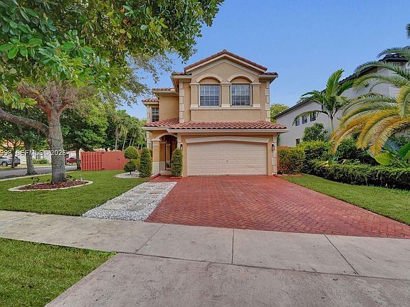 4th image of 13725 SW 50th Ct