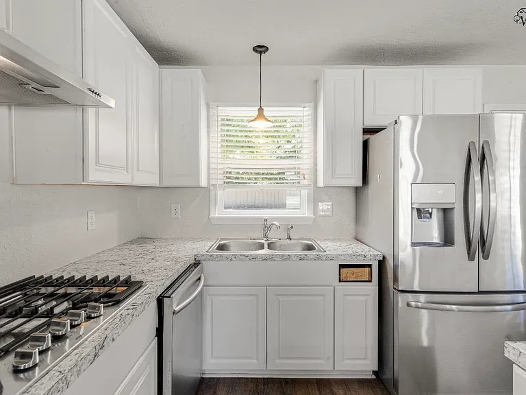 3406 Arthur St — Photo 15