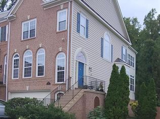3378 Governors Crest Ct, Alexandria, VA 22310