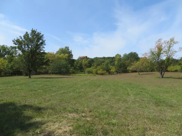 5599 Wing Ave SE, Grand Rapids, MI 49512