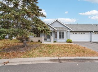 677 Belland Ave, Vadnais Heights, MN 55127