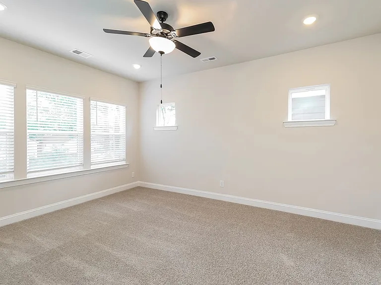 3609 Corbett St — Photo 7