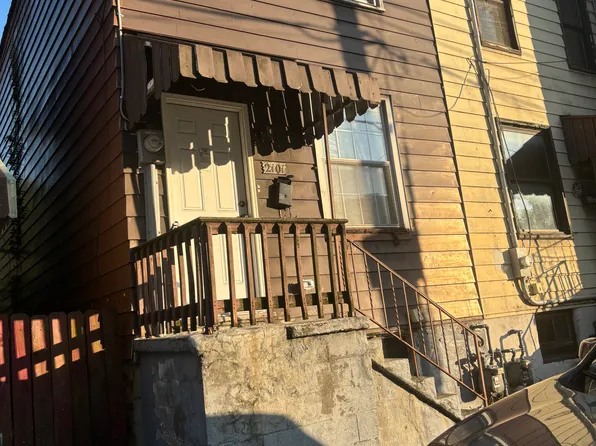 2101 S 18th St, Pittsburgh, PA 15203