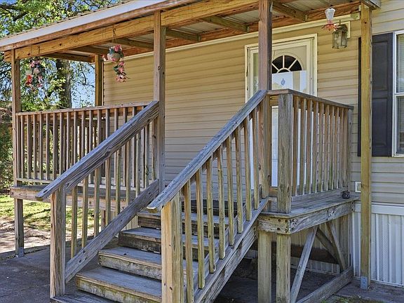 5th image of 385 W Davis Loop