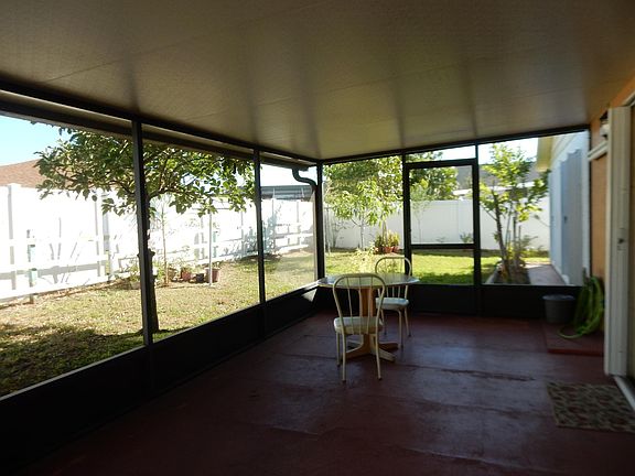 4th image of 1038 Florida Pkwy