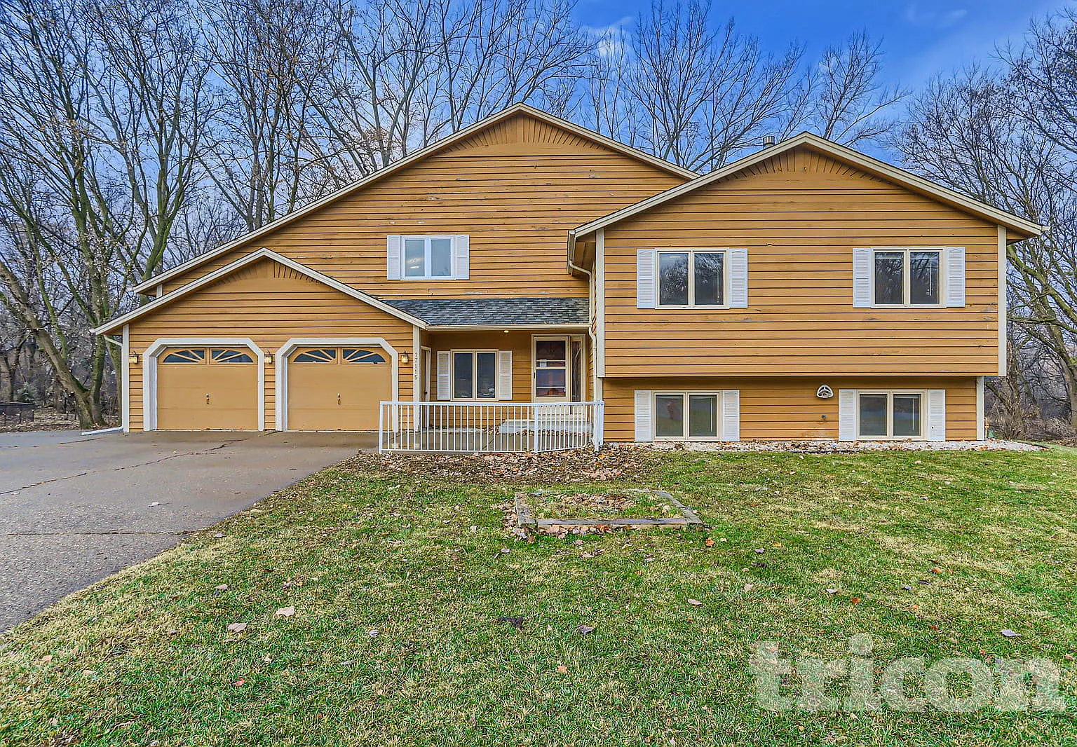 17115 Hemlock Ct Lakeville MN — Photo 2