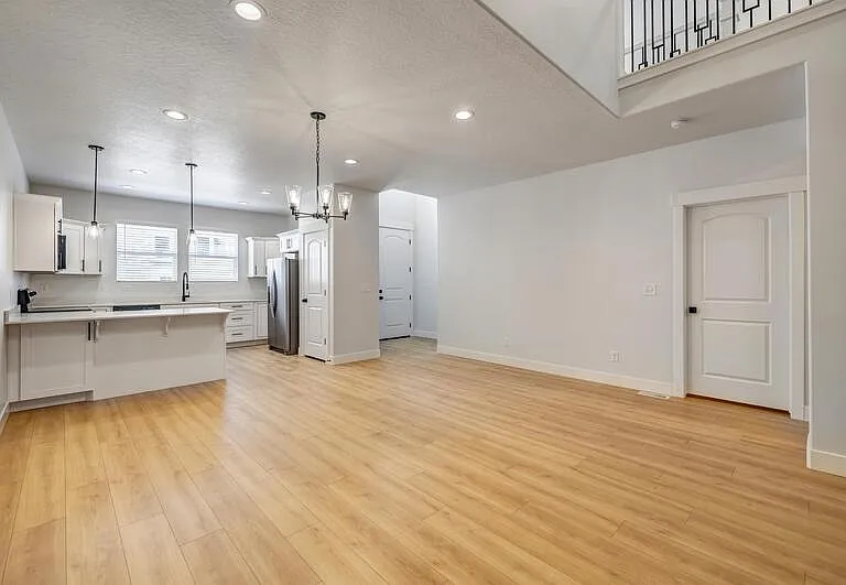 1456 N 3920 W — Photo 5