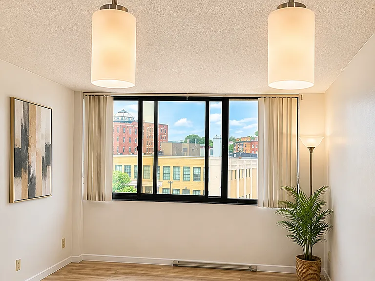70 Southbridge St #503 — Photo 1
