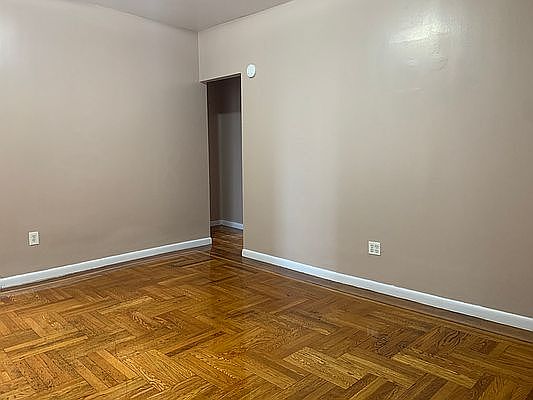 2nd image of 3820 Waldo Ave APT J5