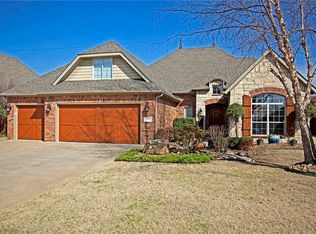 706 SW Thorncroft Ave, Bentonville, AR 72713
